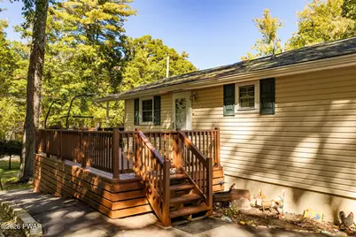 142 Hawthorne Drive, Dingmans Ferry, PA 18328 - Photo 5