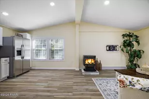 86 Windsor Rd, Hawley, PA 18428 - Photo 7