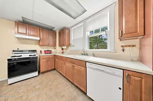 106 Oak Ave, Matamoras, PA 18336 - Photo 13