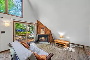 707 Lakeview Dr E, Lake Ariel, PA 18436 - Photo 5