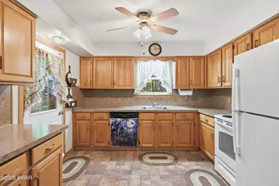 800 Cedar Court, Lords Valley, PA 18428 - Photo 11