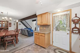 800 Cedar Ct, Lords Valley, PA 18428 - Photo 13