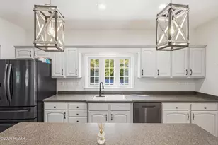14 Brookside Rd, Waymart, PA 18472 - Photo 9