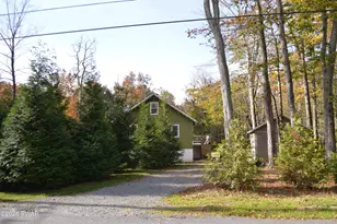 1095 West Side Dr, Newfoundland, PA 18445 - Photo 5