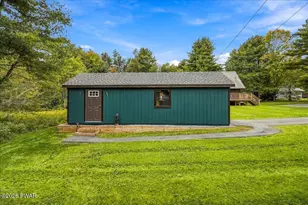 225 Raymondskill Rd, Milford, PA 18337 - Photo 31