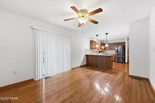 128 Friendship Dr, Hawley, PA 18428 - Photo 9