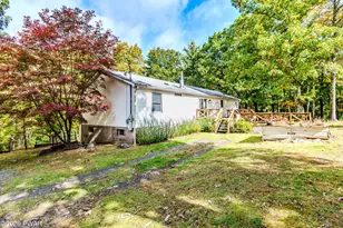 154 Myck Rd, Dingmans Ferry, PA 18328 - Photo 35