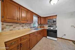 108 Mushroom Ct, Milford, PA 18337 - Photo 11