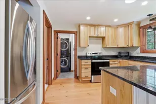 225 Raymondskill Rd, Milford, PA 18337 - Photo 41