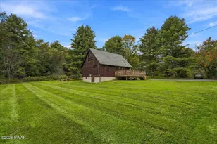 225 Raymondskill Rd, Milford, PA 18337 - Photo 9