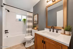 800 Kinglet Ct, Hawley, PA 18428 - Photo 29