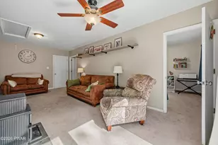 800 Kinglet Ct, Hawley, PA 18428 - Photo 33