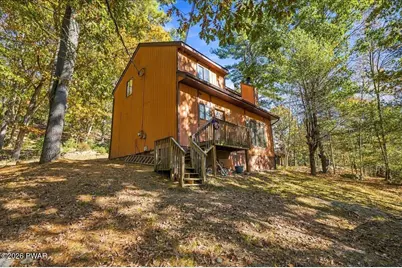 200 Manchester Drive, Bushkill, PA 18324 - Photo 3