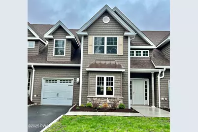 108 Braeburn Path, Matamoras, PA 18336 - Photo 1