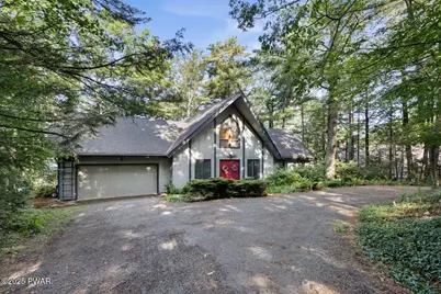 293 Rt 390, Tafton, PA 18464 - Photo 1