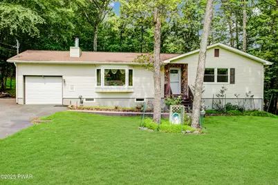 123 Lakeview Drive, Dingmans Ferry, PA 18328 - Photo 1