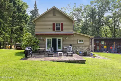 403 Spruce Street, Hawley, PA 18428 - Photo 1