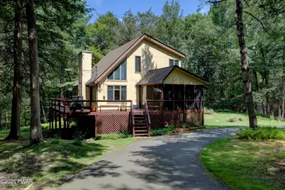 142 W Mulberry Drive, Milford, PA 18337 - Photo 1