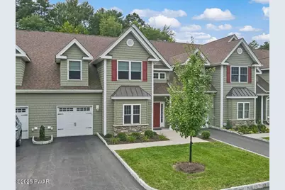 202 Braeburn Path, Matamoras, PA 18336 - Photo 1