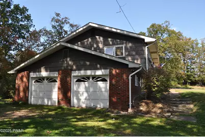 911 E Parkway Road, Wilkes-Barre, PA 18702 - Photo 1