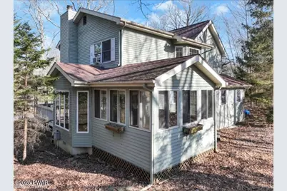 211 Ravenhill Road, Tamiment, PA 18371 - Photo 1