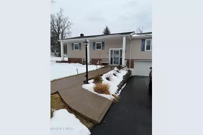 101 Carriage Lane, Clarks Summit, PA 18411 - Photo 1