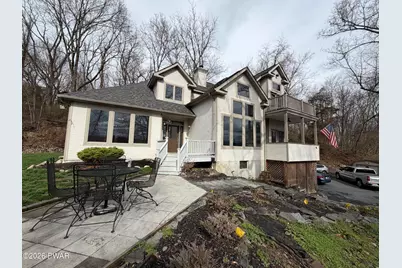 52 Chippewa Circle, Mount Bethel, PA 18343 - Photo 1