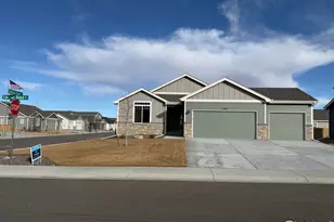 7186 Feather Reed Dr, Wellington, CO 80549 - Photo 3