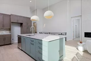 2286 Star Hl St, Longmont, CO 80503 - Photo 9