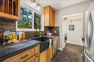 1104 Willow Ct, Estes Park, CO 80517 - Photo 9