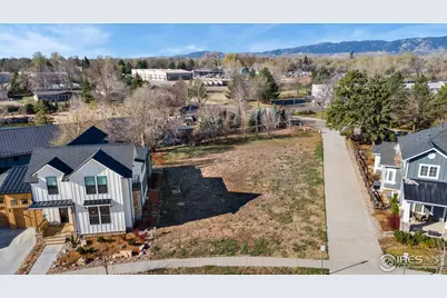 747 Peregoy Farms Way, Fort Collins, CO 80521 - Photo 5