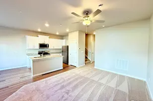 185 Robin Rd, Johnstown, CO 80534 - Photo 3