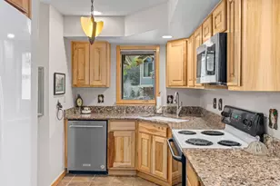 880 Crabapple Ln, Estes Park, CO 80517 - Photo 9
