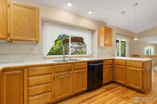 2421 Maplewood Cir W, Longmont, CO 80503 - Photo 5