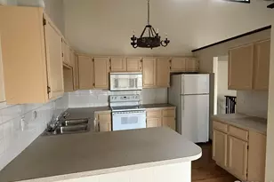 1943 Meadow Dr, Longmont, CO 80501 - Photo 3