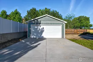 1711 Antero Dr, Longmont, CO 80504 - Photo 9