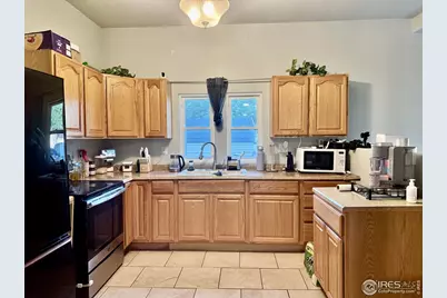 541 S Phelan Ave, Holyoke, CO 80734 - Photo 3