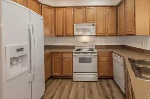 5220 Boardwalk Dr, Fort Collins, CO 80525 - Photo 13