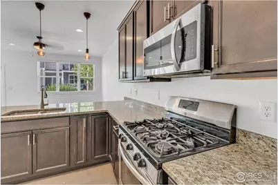 749 Robert St, Longmont, CO 80503 - Photo 17