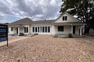 1031 N Lincoln Ave, Loveland, CO 80537 - Photo 1