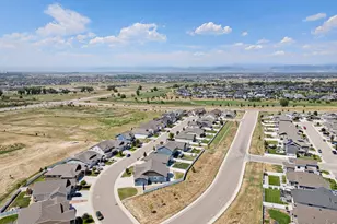 1834 Holloway Dr, Windsor, CO 80550 - Photo 33