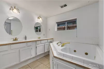 247 Wadsworth Cir, Longmont, CO 80504 - Photo 15