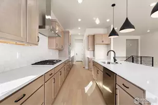 1585 Winter Glow Dr, Windsor, CO 80550 - Photo 5