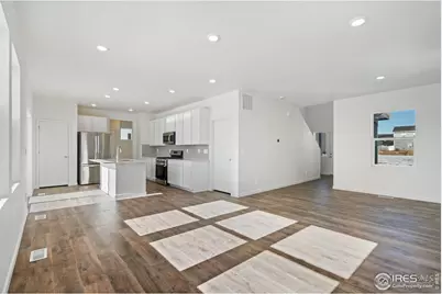 215 Dawn Dr, Hudson, CO 80642 - Photo 3