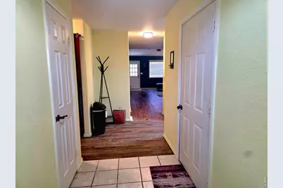 706 Daniels St, Brush, CO 80723 - Photo 5