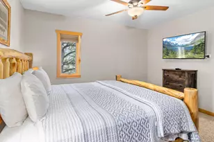1401 High Dr, Estes Park, CO 80517 - Photo 27