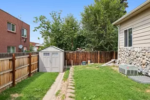 6735 W 37th Pl, Wheat Ridge, CO 80033 - Photo 15