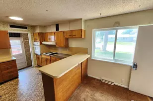 240 Villa Vista St, Sterling, CO 80751 - Photo 9