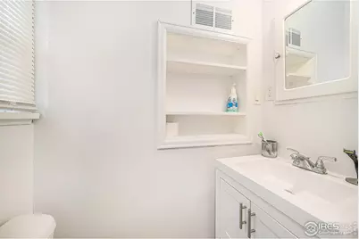 2107 9th Ave, Greeley, CO 80631 - Photo 17