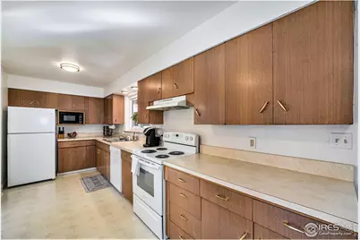 4105 Yarrow Ct, Wheat Ridge, CO 80033 - Photo 7
